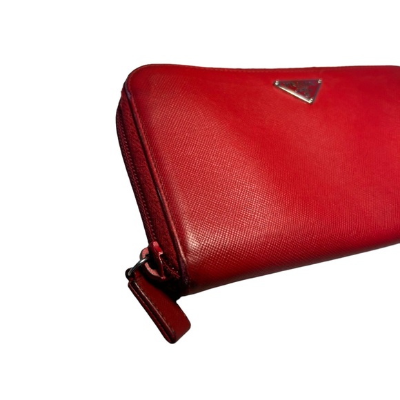 PRADA red saffiano leather trifold wallet - Picture 13 of 15